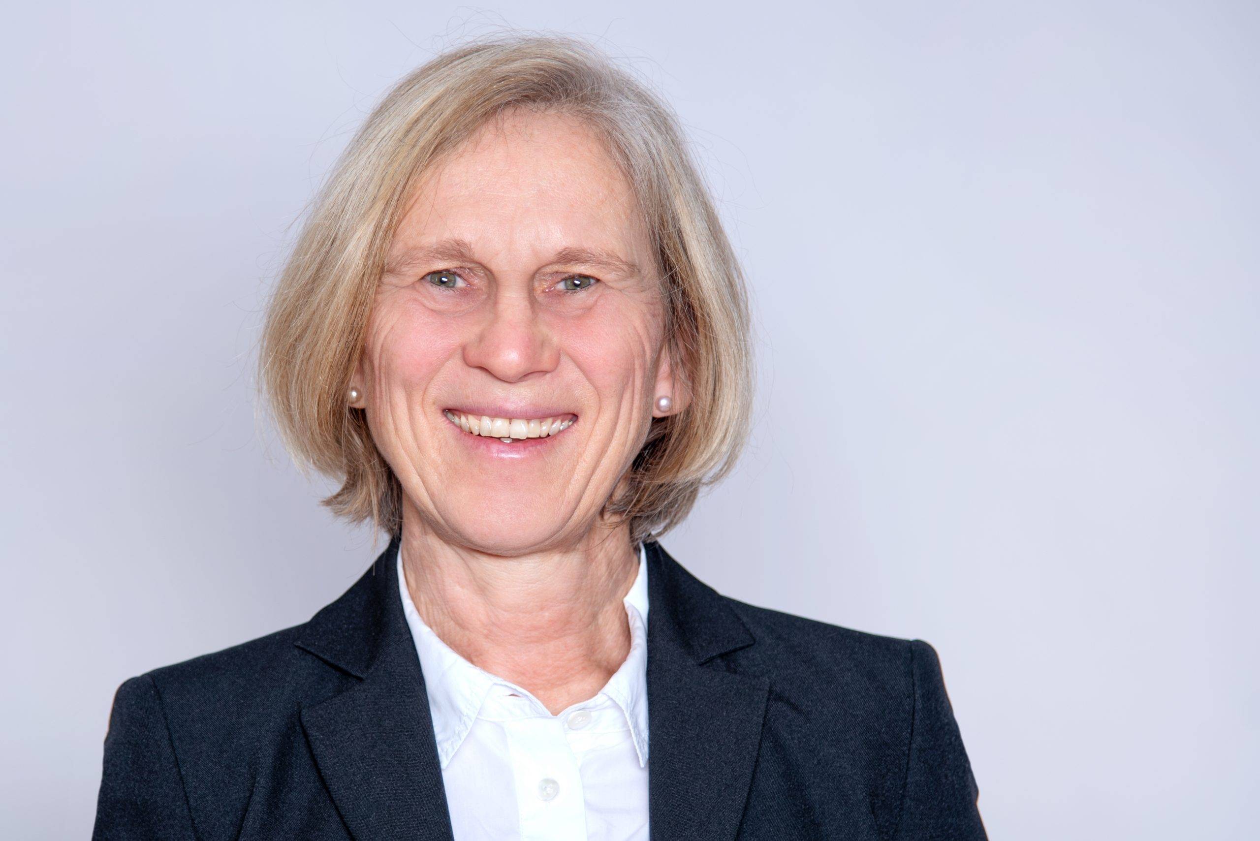 Martina Nock, Rechtsanwältin